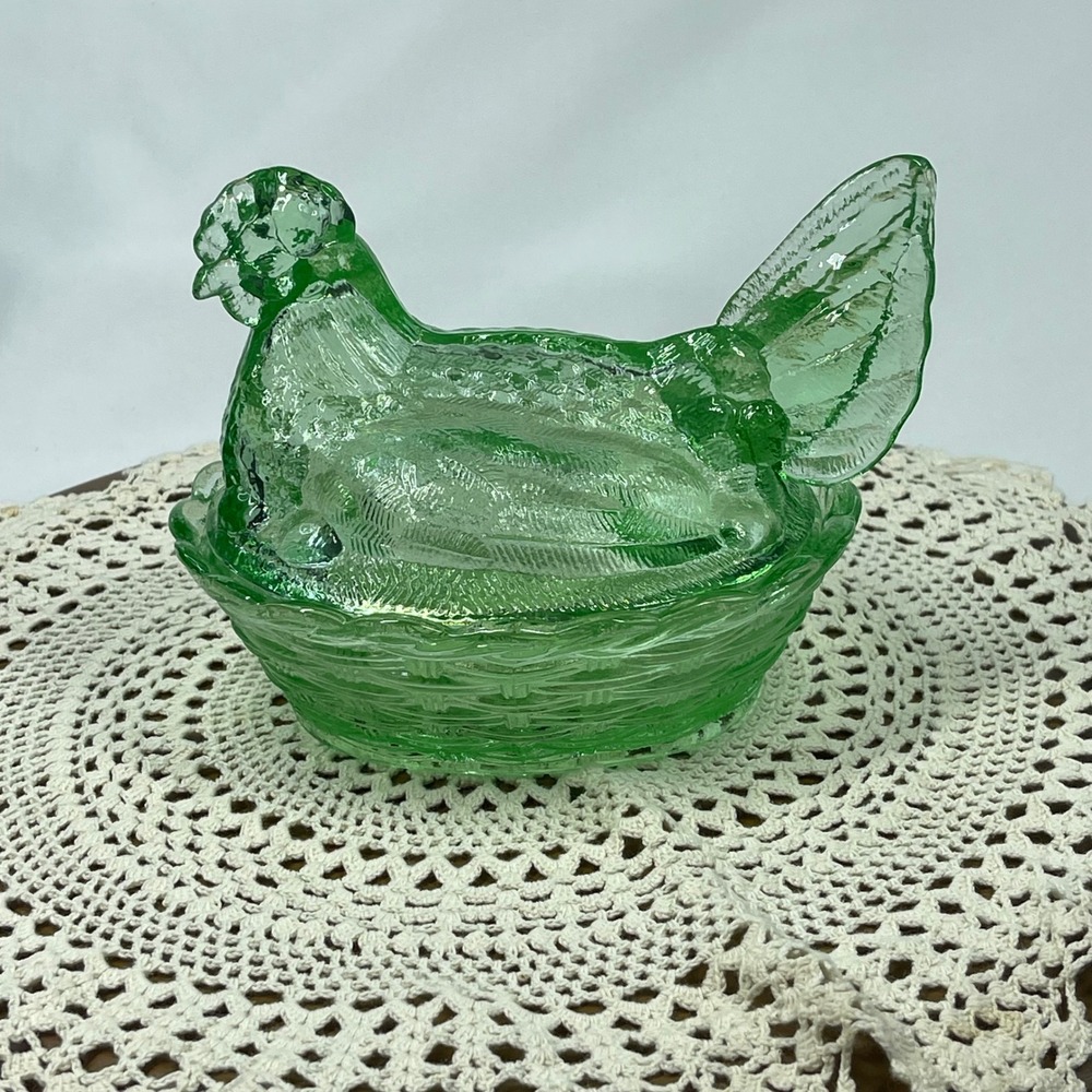VTG LG Wright Green Glass Hen on Nest Split Tail Turned Head 6.5 Candy Dish